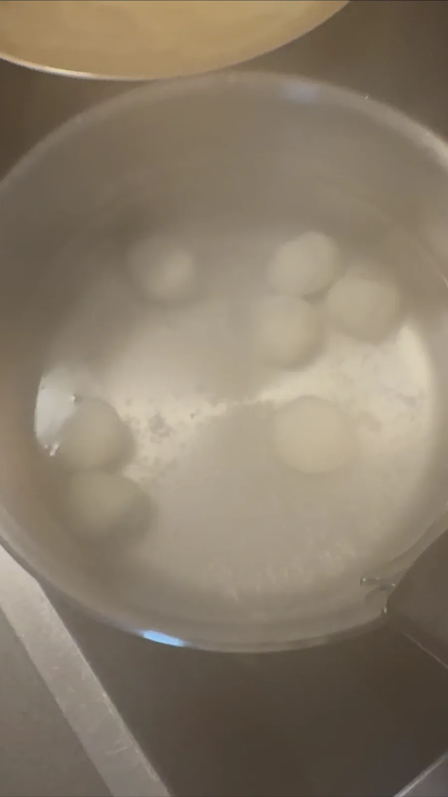 お湯でゆでる